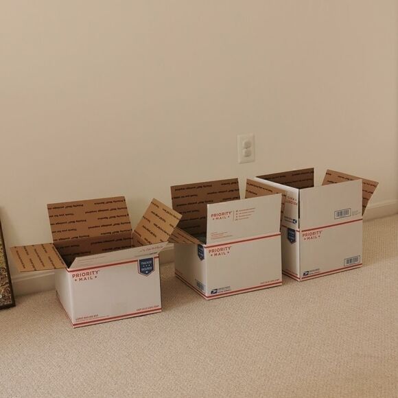 🔖15 PIECE Large NEW ITEMS MYSTERY RESCUE BOX🔖 - Picture 2 of 2